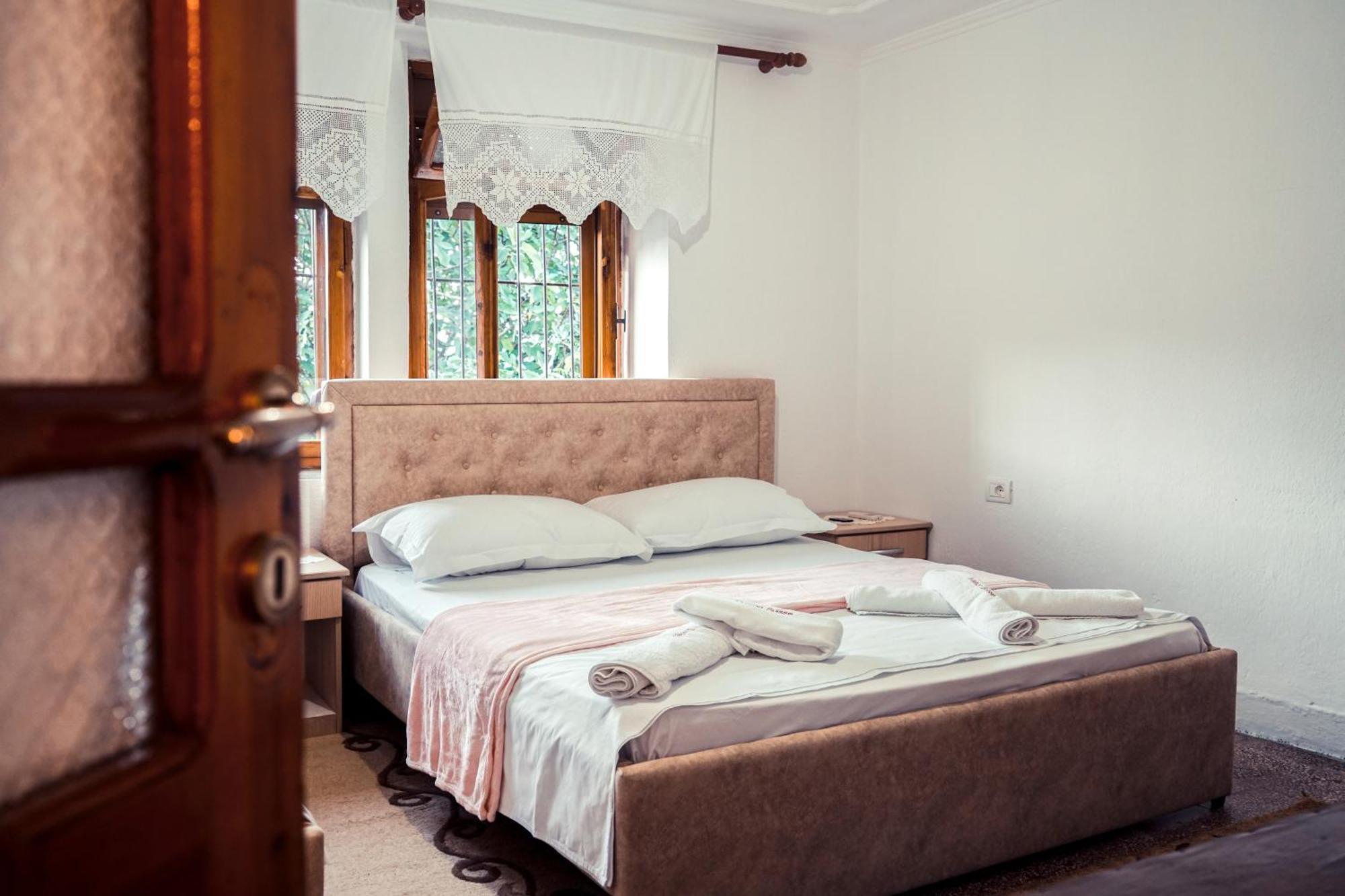Guesthouse Arber Gjirokastra Kültér fotó