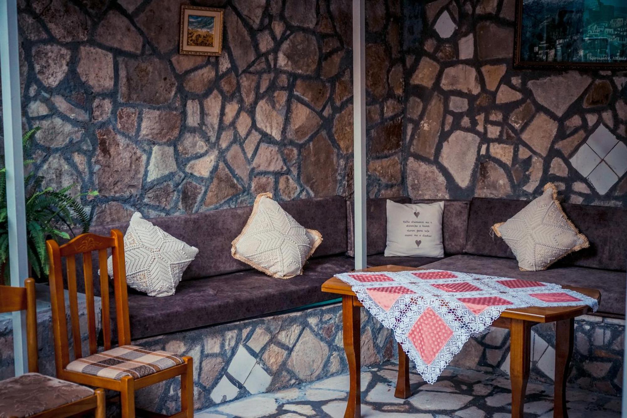 Guesthouse Arber Gjirokastra Kültér fotó